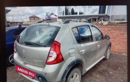 Renault Sandero I, 2012 год, 670 000 рублей, 2 фотография