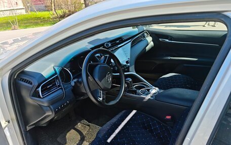 Toyota Camry, 2020 год, 2 950 000 рублей, 5 фотография