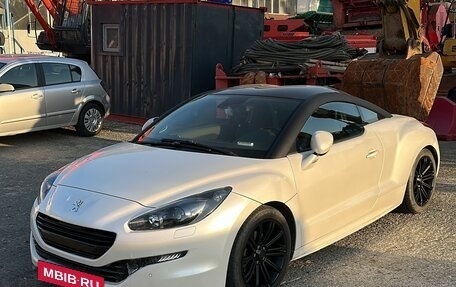 Peugeot RCZ I рестайлинг, 2013 год, 1 750 000 рублей, 2 фотография