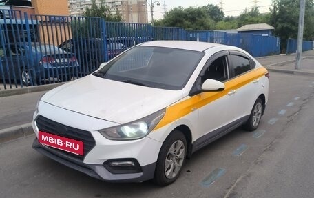 Hyundai Solaris II рестайлинг, 2018 год, 570 000 рублей, 2 фотография