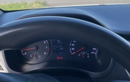 Hyundai Solaris II рестайлинг, 2019 год, 900 000 рублей, 8 фотография