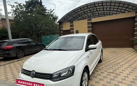 Volkswagen Polo VI (EU Market), 2012 год, 580 000 рублей, 2 фотография