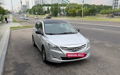 Hyundai Solaris II рестайлинг, 2014 год, 790 000 рублей, 2 фотография
