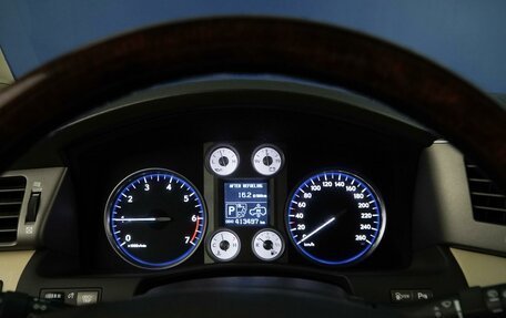 Lexus LX III, 2010 год, 3 049 046 рублей, 28 фотография