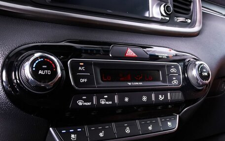 KIA Sorento II рестайлинг, 2019 год, 2 800 000 рублей, 22 фотография