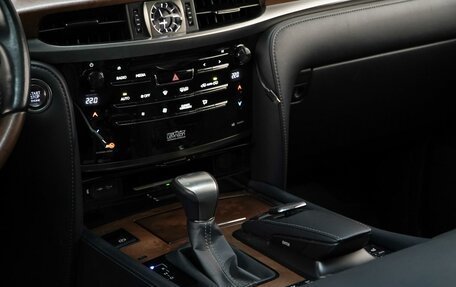Lexus LX III, 2020 год, 9 579 077 рублей, 14 фотография