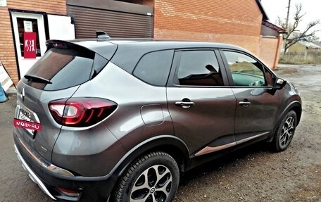 Renault Kaptur I рестайлинг, 2021 год, 2 040 000 рублей, 5 фотография