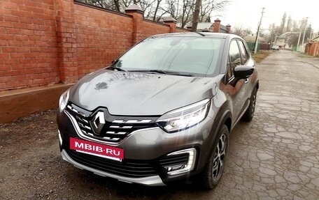 Renault Kaptur I рестайлинг, 2021 год, 2 040 000 рублей, 2 фотография