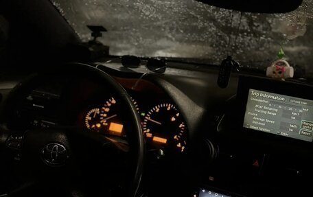 Toyota Avensis III рестайлинг, 2006 год, 550 000 рублей, 14 фотография