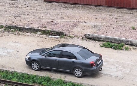 Toyota Avensis III рестайлинг, 2006 год, 550 000 рублей, 18 фотография
