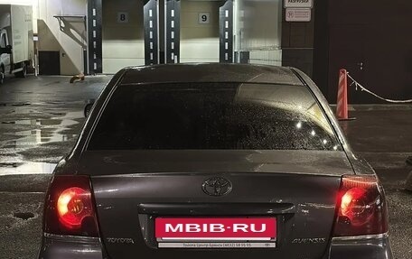 Toyota Avensis III рестайлинг, 2006 год, 550 000 рублей, 17 фотография