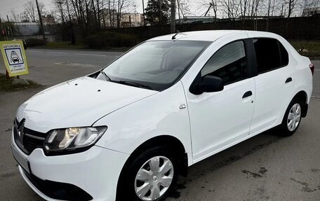 Renault Logan II, 2017 год, 499 000 рублей, 2 фотография