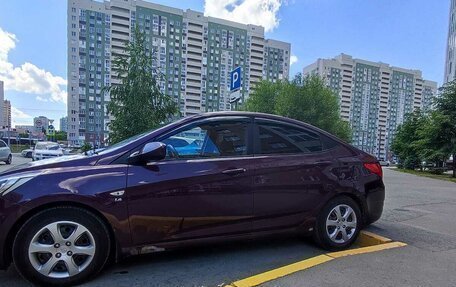 Hyundai Solaris II рестайлинг, 2012 год, 830 000 рублей, 6 фотография