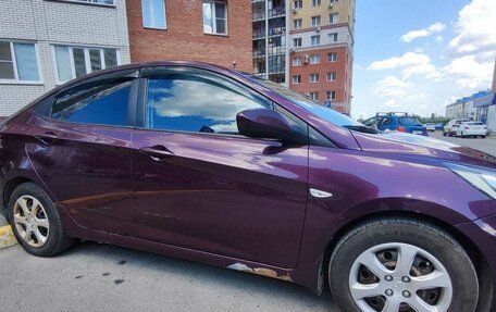 Hyundai Solaris II рестайлинг, 2012 год, 830 000 рублей, 10 фотография