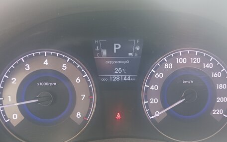 Hyundai Solaris II рестайлинг, 2012 год, 830 000 рублей, 14 фотография