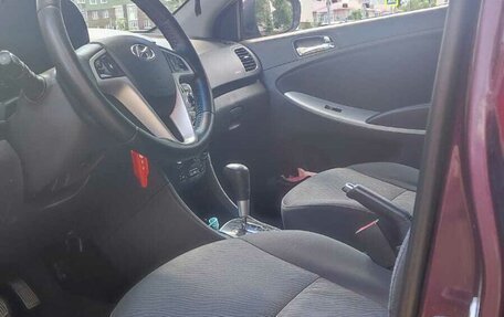Hyundai Solaris II рестайлинг, 2012 год, 830 000 рублей, 12 фотография