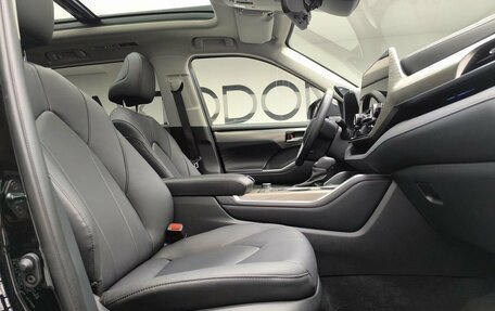 Toyota Highlander, 2025 год, 4 892 000 рублей, 24 фотография