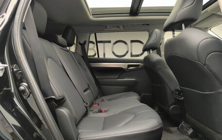 Toyota Highlander, 2025 год, 4 892 000 рублей, 26 фотография