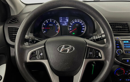 Hyundai Solaris II рестайлинг, 2015 год, 1 020 000 рублей, 18 фотография