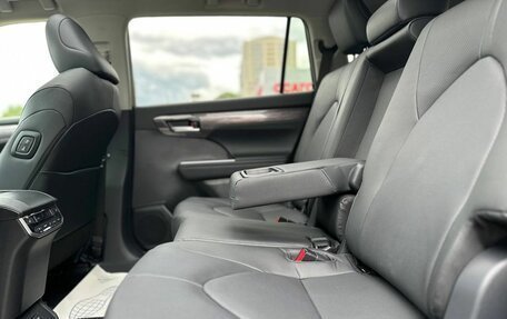 Toyota Highlander, 2026 год, 5 125 000 рублей, 20 фотография