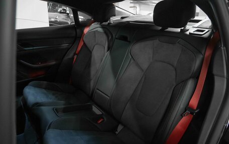 Porsche Taycan I, 2023 год, 12 000 000 рублей, 25 фотография