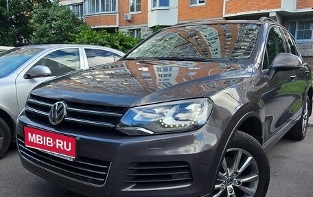 Volkswagen Touareg III, 2011 год, 2 220 000 рублей, 1 фотография