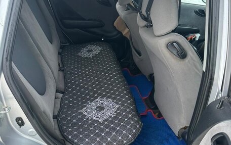 Honda Fit III, 2004 год, 270 000 рублей, 5 фотография