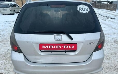 Honda Fit III, 2004 год, 270 000 рублей, 2 фотография