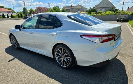 Toyota Camry, 2021 год, 2 999 999 рублей, 7 фотография