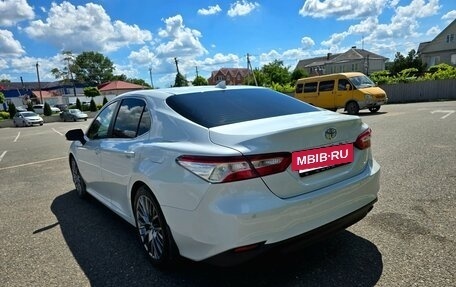 Toyota Camry, 2021 год, 2 999 999 рублей, 6 фотография