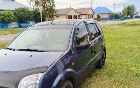 Ford Fusion I, 2005 год, 320 000 рублей, 2 фотография