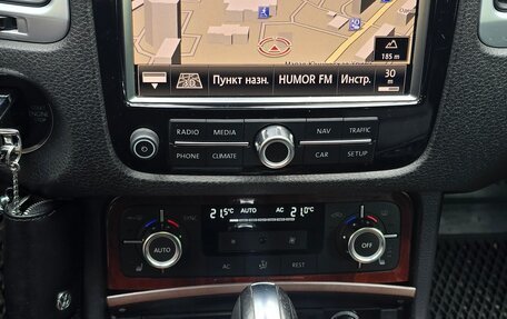 Volkswagen Touareg III, 2011 год, 2 220 000 рублей, 15 фотография