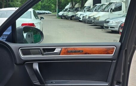 Volkswagen Touareg III, 2011 год, 2 220 000 рублей, 14 фотография