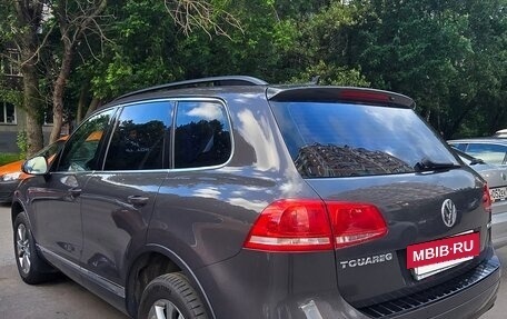Volkswagen Touareg III, 2011 год, 2 220 000 рублей, 3 фотография