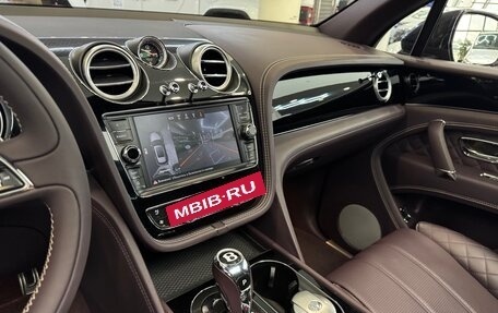 Bentley Bentayga I, 2016 год, 8 300 000 рублей, 6 фотография