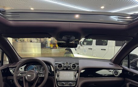 Bentley Bentayga I, 2016 год, 8 300 000 рублей, 20 фотография