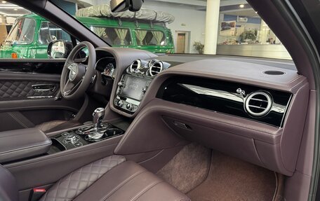 Bentley Bentayga I, 2016 год, 8 300 000 рублей, 27 фотография