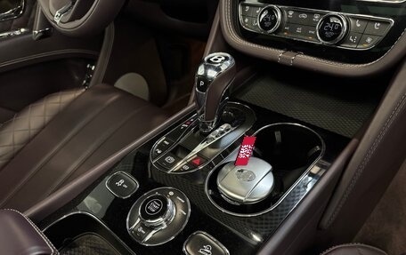 Bentley Bentayga I, 2016 год, 8 300 000 рублей, 24 фотография