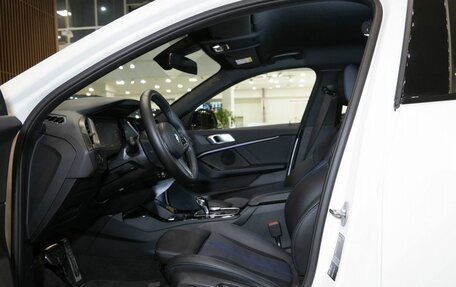 BMW 1 серия, 2021 год, 2 950 000 рублей, 14 фотография