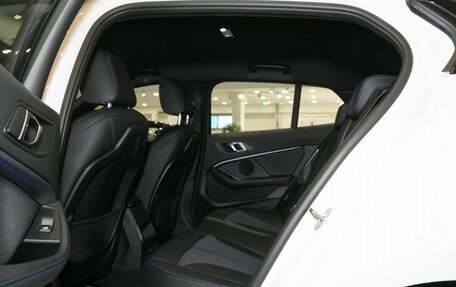 BMW 1 серия, 2021 год, 2 950 000 рублей, 32 фотография