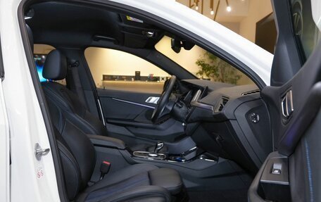BMW 1 серия, 2021 год, 2 950 000 рублей, 30 фотография