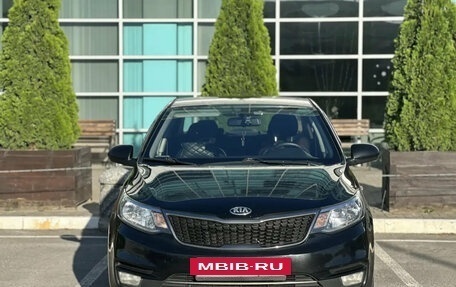 KIA Rio III рестайлинг, 2017 год, 1 075 000 рублей, 2 фотография