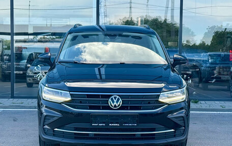 Volkswagen Tiguan II, 2021 год, 2 665 000 рублей, 3 фотография