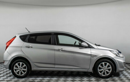 Hyundai Solaris II рестайлинг, 2011 год, 690 000 рублей, 5 фотография