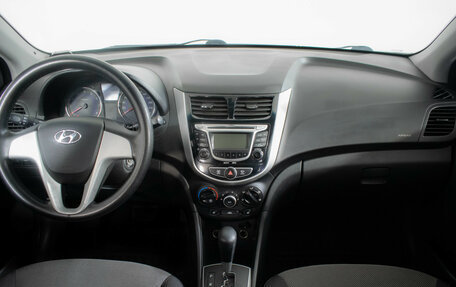 Hyundai Solaris II рестайлинг, 2011 год, 690 000 рублей, 12 фотография