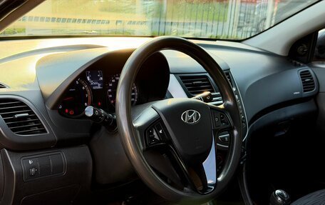 Hyundai Solaris II рестайлинг, 2014 год, 809 000 рублей, 8 фотография