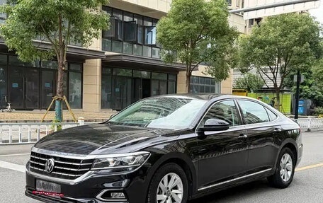 Volkswagen Passat B8 рестайлинг, 2021 год, 1 470 000 рублей, 3 фотография