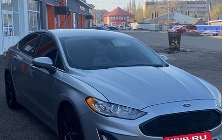 Ford Fusion (North America) II, 2020 год, 1 780 000 рублей, 4 фотография