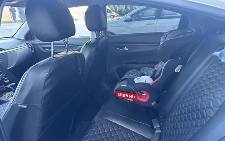 KIA Rio IV, 2022 год, 1 800 000 рублей, 2 фотография