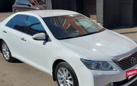 Toyota Camry, 2013 год, 1 680 000 рублей, 6 фотография
